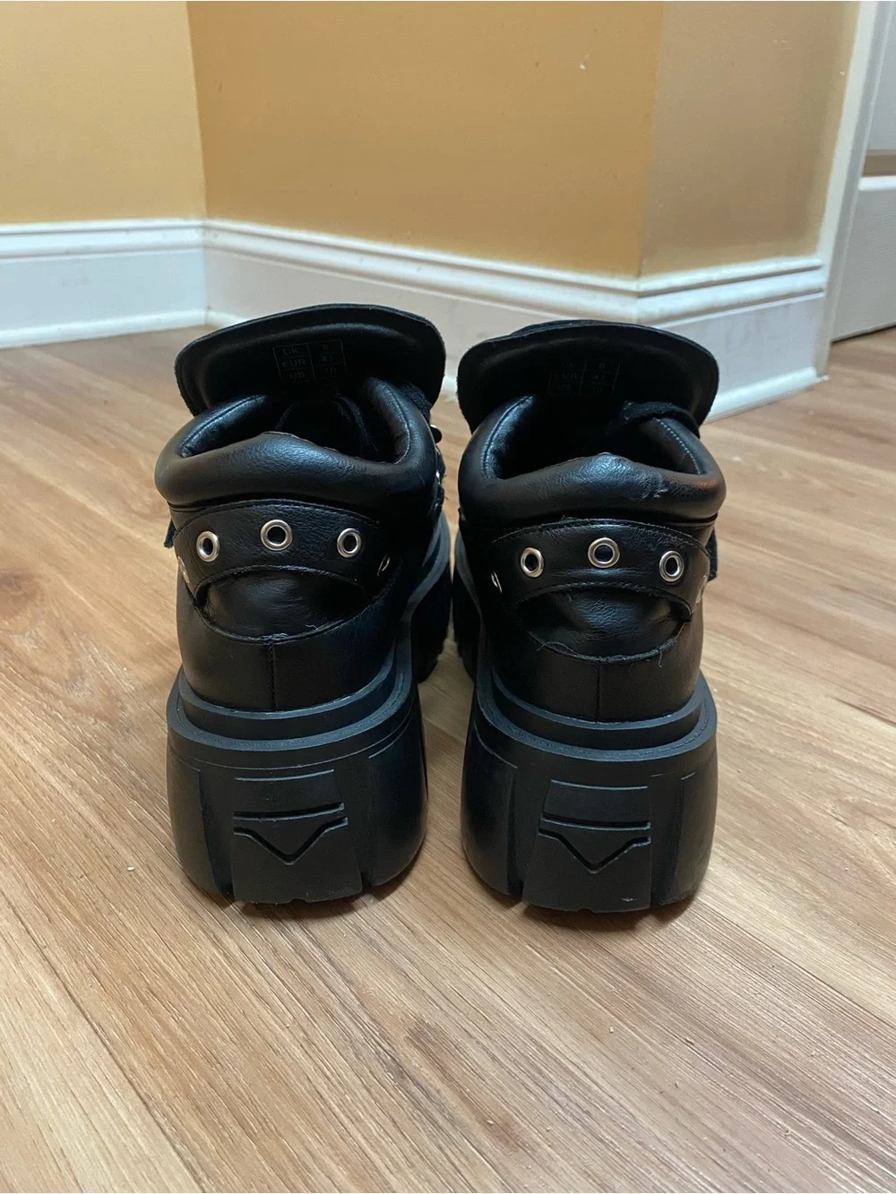Rare KILLSTAR Livia Platform Trainers Size 10